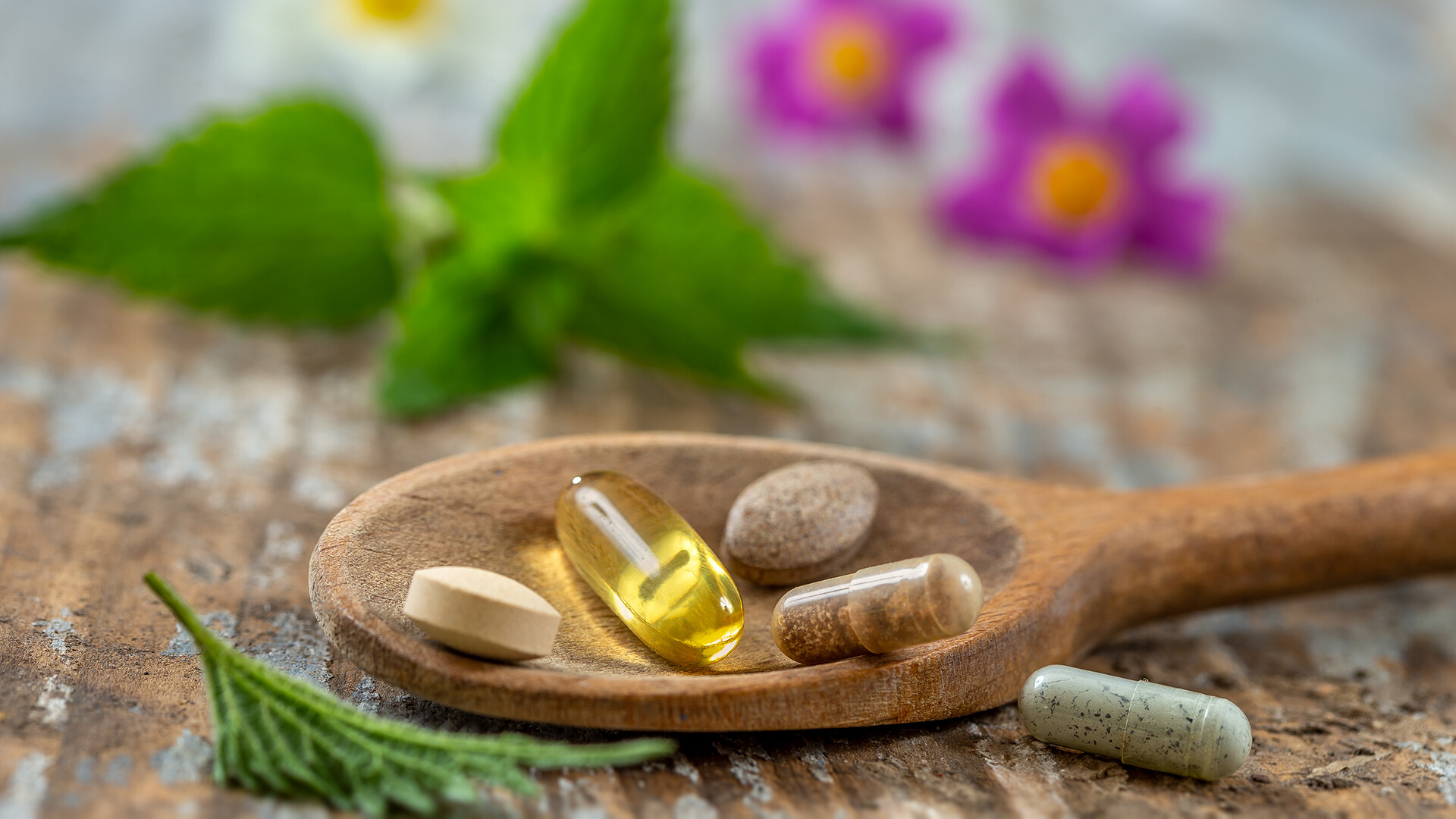 Takviye Gıdalarla Sağlığını Destekle: Vücudunun İhtiyacı Olan Güç Dermohouse’ta